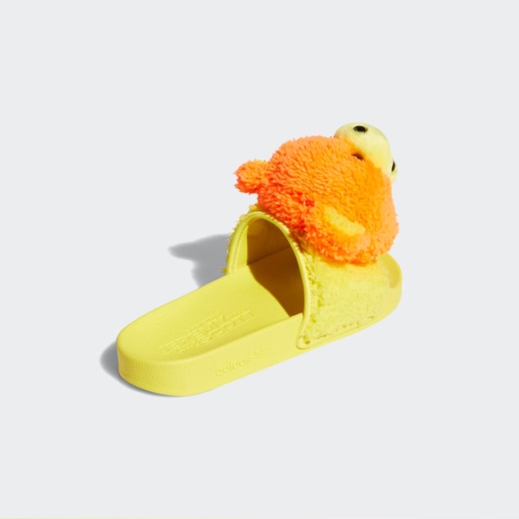 Jeremy Scott Adilette Teddy Slides - Picture 5 of 5
